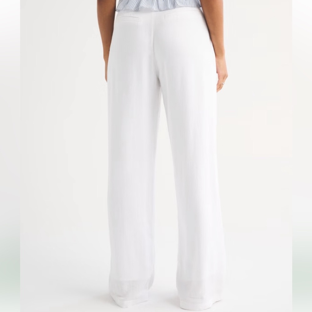 Abercrombie Wide Leg Dress Pant - 00S
White/Cream - Picture 3 of 10